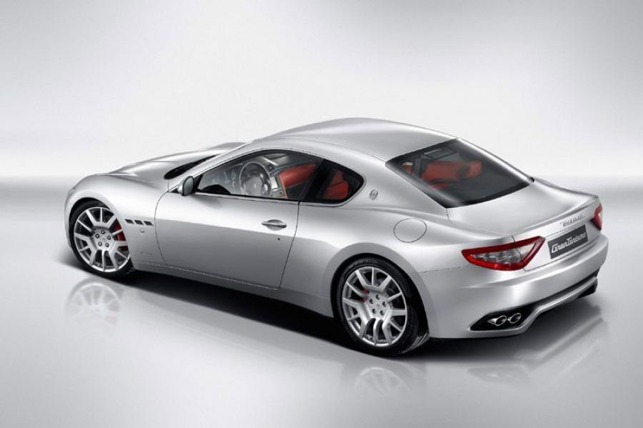  Maserati GranTurismo 2007 года  (фото 3 из 240)
